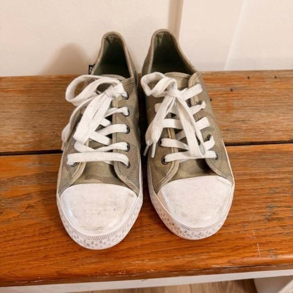Billabong Indie Camo Sneakers Size 8 - Picture 2 of 6